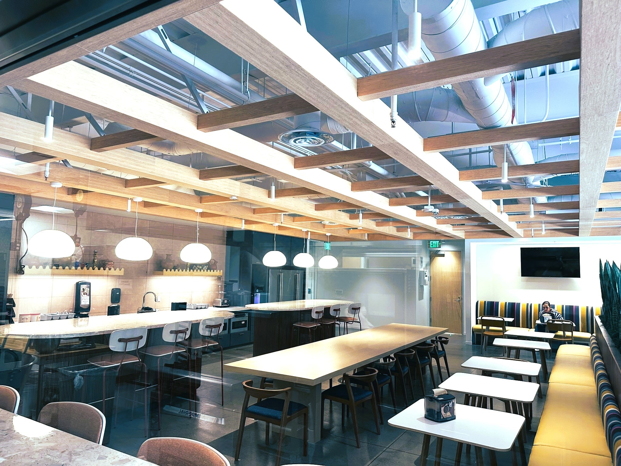 Vallarta HQ Valencia lighting detail and electrical finish work